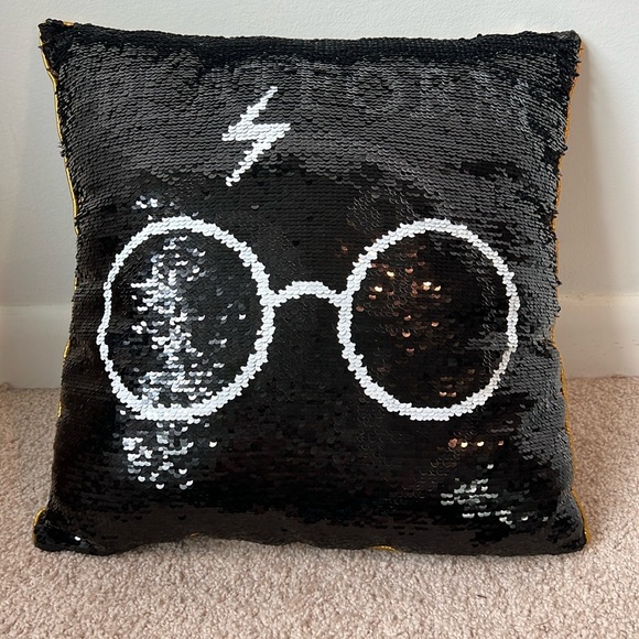 Other - Harry Potter Sequin Pillow